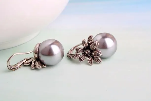 Fashion Luxury Vintage Pearl Drop Earrings - 2 Colors